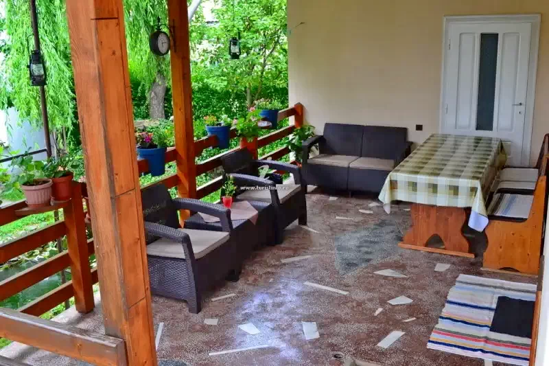 Borșa Cazare | Sat de vacanță (K0986-14) Imaginea poate fi supusă drepturilor de autor. Se recomandă contactarea titularului drepturilor.