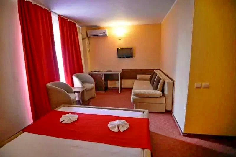 Băile Herculane Cazare | Hotel**** (K0873-14) Imaginea poate fi supusă drepturilor de autor. Se recomandă contactarea titularului drepturilor.