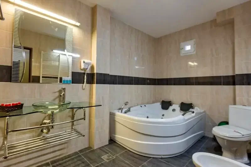 Băile Herculane Cazare | Hotel*** (K0820-22) Imaginea poate fi supusă drepturilor de autor. Se recomandă contactarea titularului drepturilor.