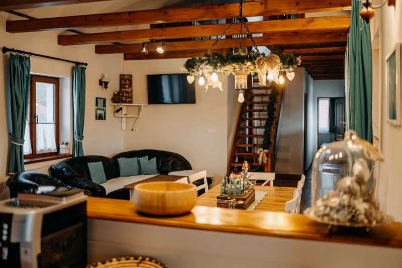 Kiskede Szállás | Üdülőfalu (K1260-24) A kép szerzői jogvédelem alatt állhat. Javasolt a kapcsolatfelvétel a jog tulajdonossal.