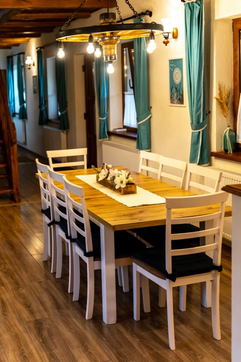 Chedia Mică Cazare | Sat de vacanță (K1260-27) Imaginea poate fi supusă drepturilor de autor. Se recomandă contactarea titularului drepturilor.