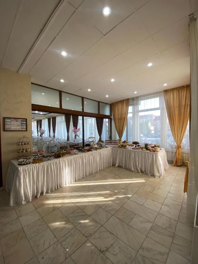 Bistrița Cazare | Hotel*** (K1067-7) Imaginea poate fi supusă drepturilor de autor. Se recomandă contactarea titularului drepturilor.