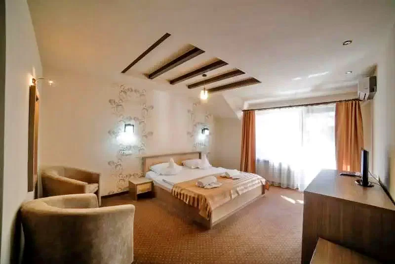 Herkulesfürdő Szállás | Motel (K0880-11) A kép szerzői jogvédelem alatt állhat. Javasolt a kapcsolatfelvétel a jog tulajdonossal.