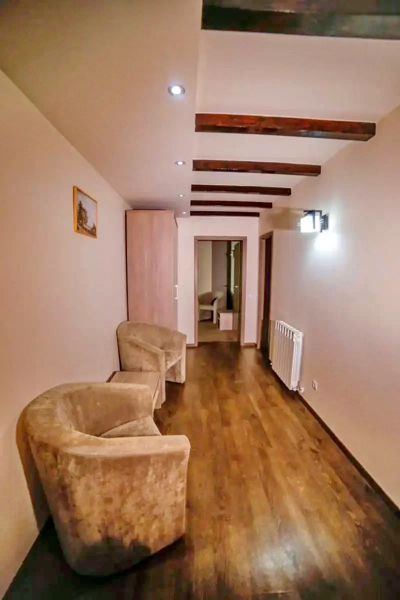 Băile Herculane Cazare | Motel (K0880-14) Imaginea poate fi supusă drepturilor de autor. Se recomandă contactarea titularului drepturilor.