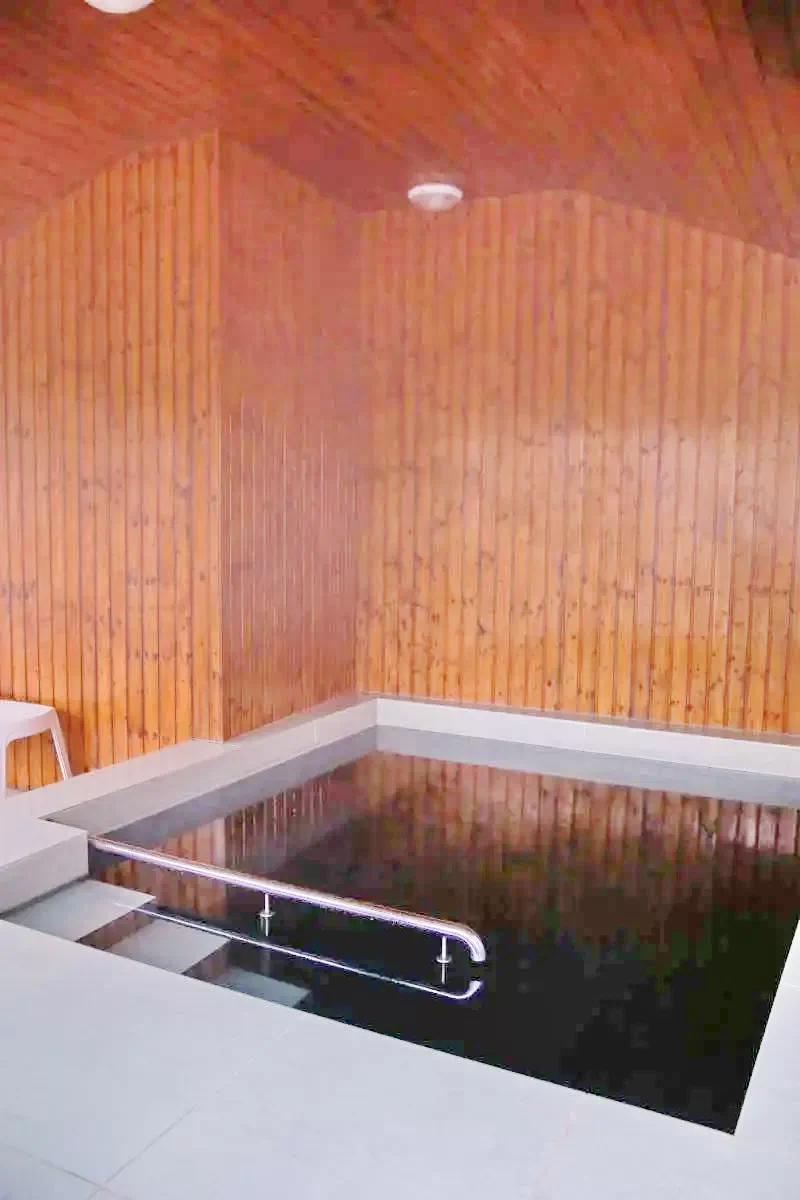 Băile Herculane Cazare | Motel (K0880-23) Imaginea poate fi supusă drepturilor de autor. Se recomandă contactarea titularului drepturilor.