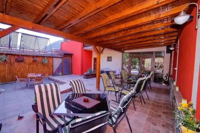 Băile Herculane Cazare | Motel (K0880-28) Imaginea poate fi supusă drepturilor de autor. Se recomandă contactarea titularului drepturilor.