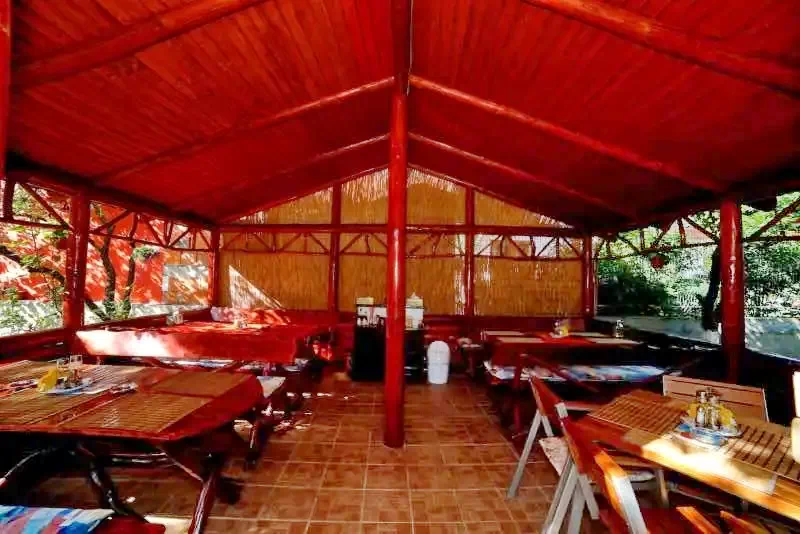 Băile Herculane Cazare | Motel (K0880-32) Imaginea poate fi supusă drepturilor de autor. Se recomandă contactarea titularului drepturilor.