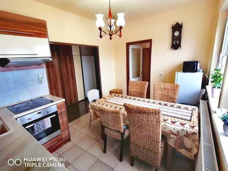  Cazare | Bungalow (K0153-4) Imaginea poate fi supusă drepturilor de autor. Se recomandă contactarea titularului drepturilor.