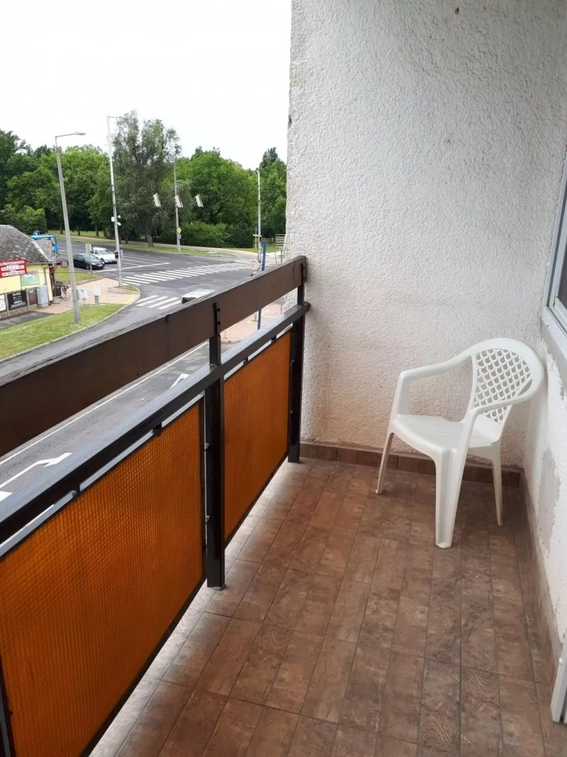  Cazare | Bungalow (K0153-7) Imaginea poate fi supusă drepturilor de autor. Se recomandă contactarea titularului drepturilor.