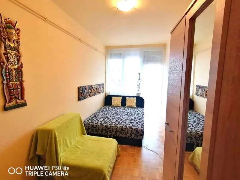  Cazare | Bungalow (K0153-13) Imaginea poate fi supusă drepturilor de autor. Se recomandă contactarea titularului drepturilor.