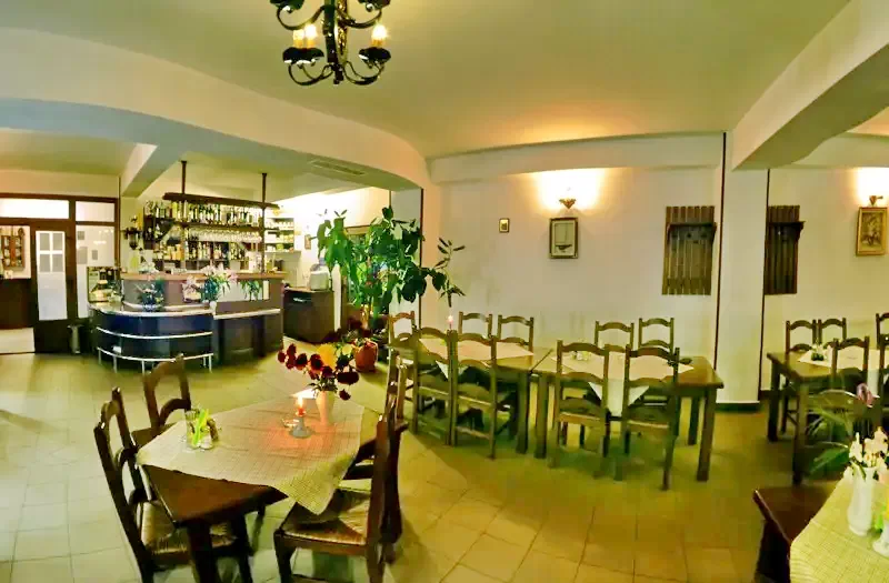 Fehérvölgy Szállás | Motel (K0728-7) A kép szerzői jogvédelem alatt állhat. Javasolt a kapcsolatfelvétel a jog tulajdonossal.