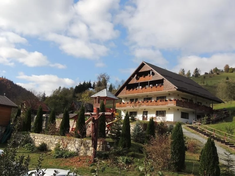 Albac Cazare | Motel (K0728-13) Imaginea poate fi supusă drepturilor de autor. Se recomandă contactarea titularului drepturilor.