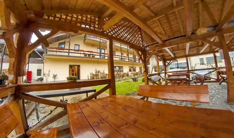 Albac Cazare | Motel (K0728-17) Imaginea poate fi supusă drepturilor de autor. Se recomandă contactarea titularului drepturilor.