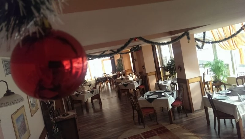 Sovata Cazare | Hotel*** (K0813-10) Imaginea poate fi supusă drepturilor de autor. Se recomandă contactarea titularului drepturilor.