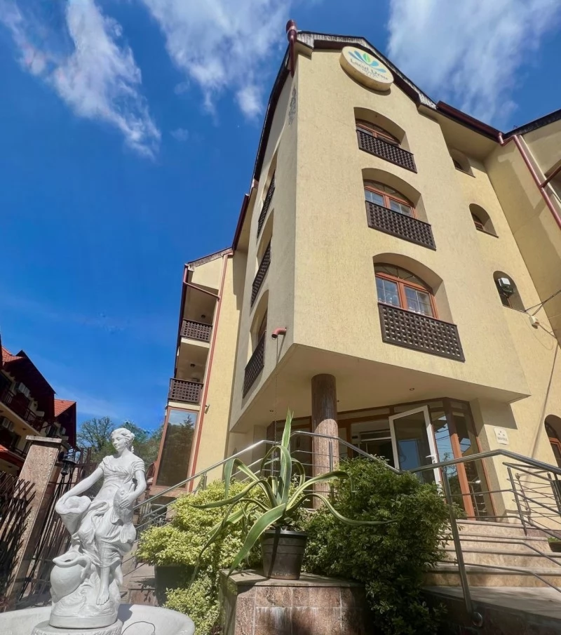 Sovata Cazare | Hotel*** (K0813-44) Imaginea poate fi supusă drepturilor de autor. Se recomandă contactarea titularului drepturilor.