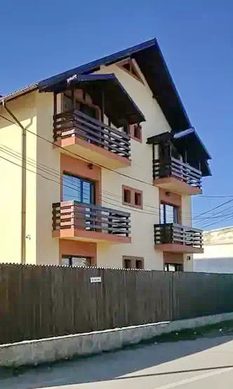 Vălenii de Munte Szállás | Kemping / turistapihenő (K0562-19) A kép szerzői jogvédelem alatt állhat. Javasolt a kapcsolatfelvétel a jog tulajdonossal.