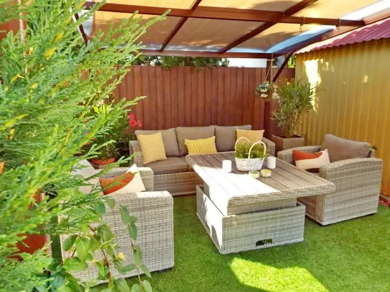  Cazare | Sat de vacanță (K0179-10) Imaginea poate fi supusă drepturilor de autor. Se recomandă contactarea titularului drepturilor.