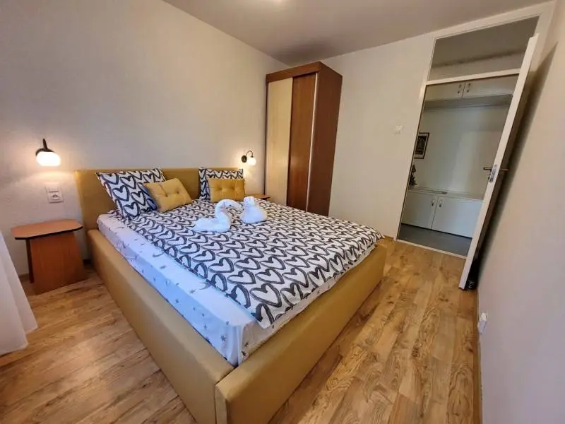 Odorheiu Secuiesc Cazare | Apartament (K1367-17) Imaginea poate fi supusă drepturilor de autor. Se recomandă contactarea titularului drepturilor.