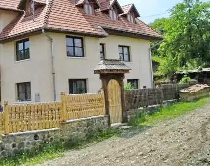 Sâncrai Cazare | Hotel**** (K0558-20) Imaginea poate fi supusă drepturilor de autor. Se recomandă contactarea titularului drepturilor.