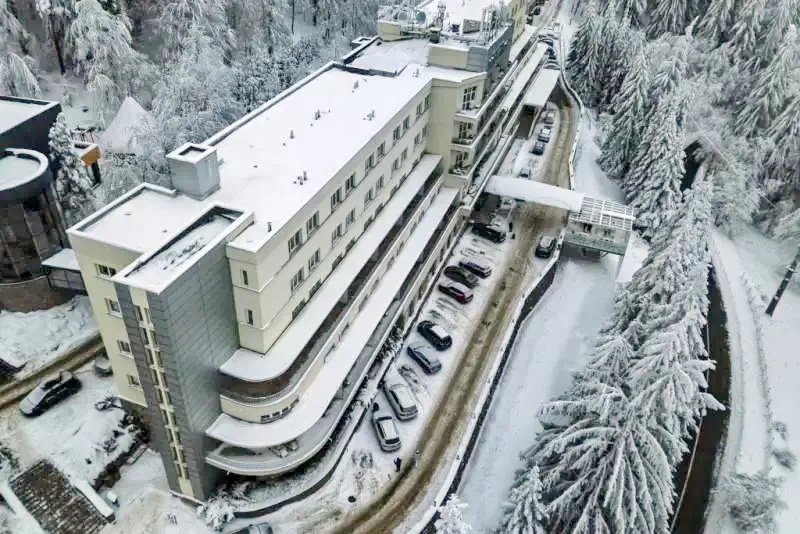 Băile Bálványos Cazare | Hotel**** (K0476-47) Imaginea poate fi supusă drepturilor de autor. Se recomandă contactarea titularului drepturilor.