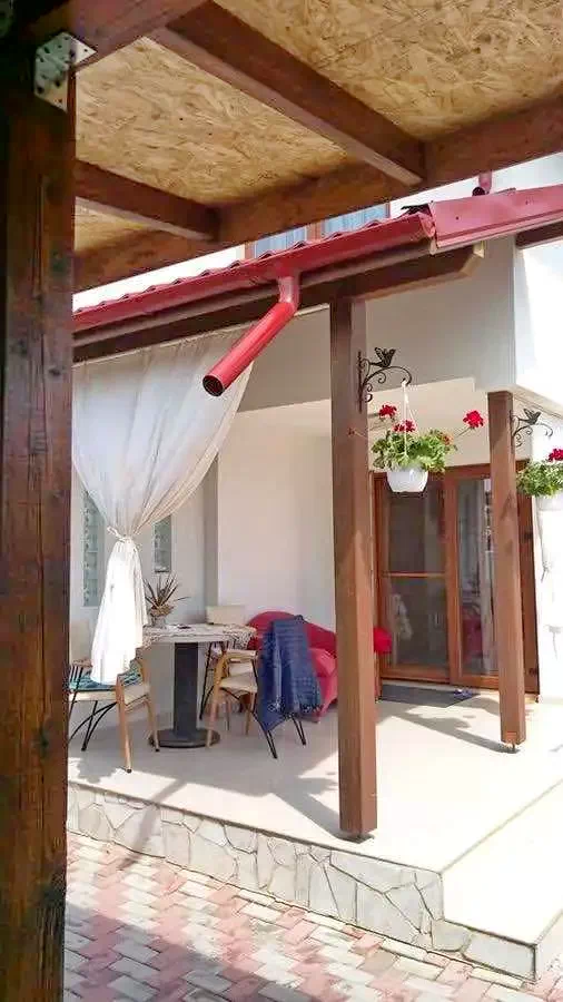 Târgu Neamț Cazare | Camping / Popas turistic (K0659-13) Imaginea poate fi supusă drepturilor de autor. Se recomandă contactarea titularului drepturilor.