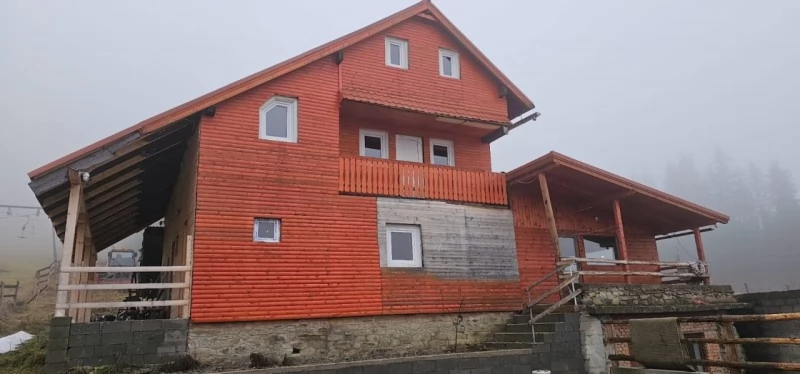 Komandó Szállás | Turisztikai panzió (K0124-1) A kép szerzői jogvédelem alatt állhat. Javasolt a kapcsolatfelvétel a jog tulajdonossal.