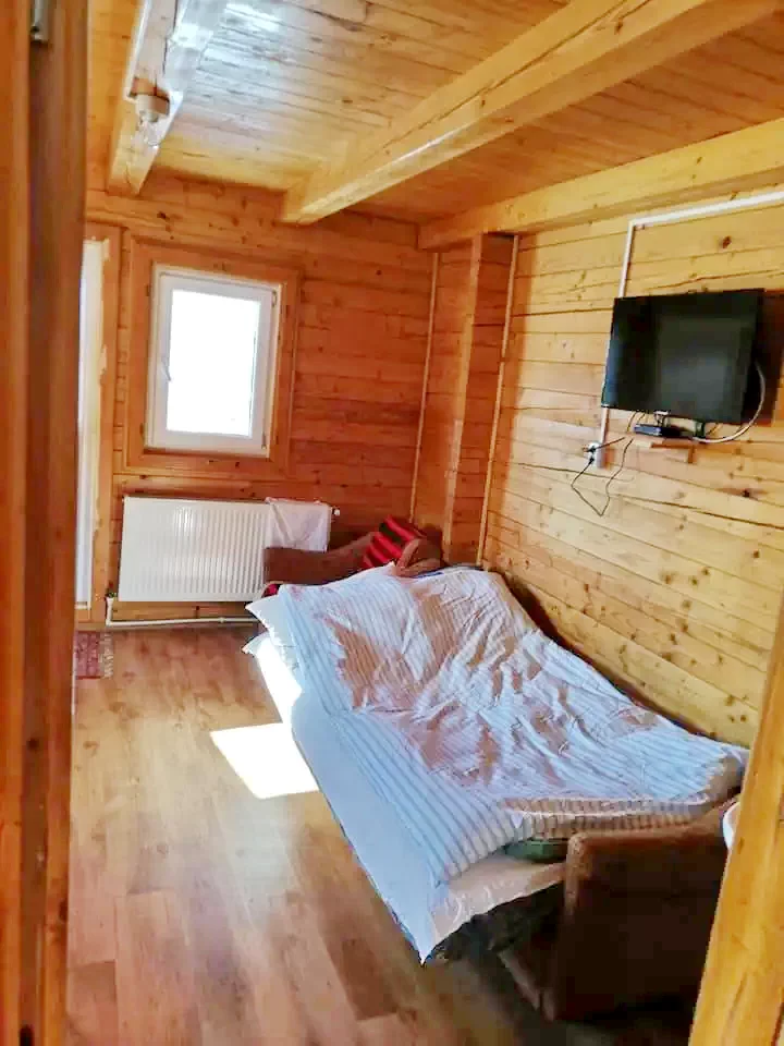 Comandău Cazare | Motel (K0124-5) Imaginea poate fi supusă drepturilor de autor. Se recomandă contactarea titularului drepturilor.