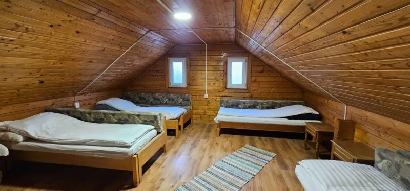 Comandău Cazare | Motel (K0124-15) Imaginea poate fi supusă drepturilor de autor. Se recomandă contactarea titularului drepturilor.