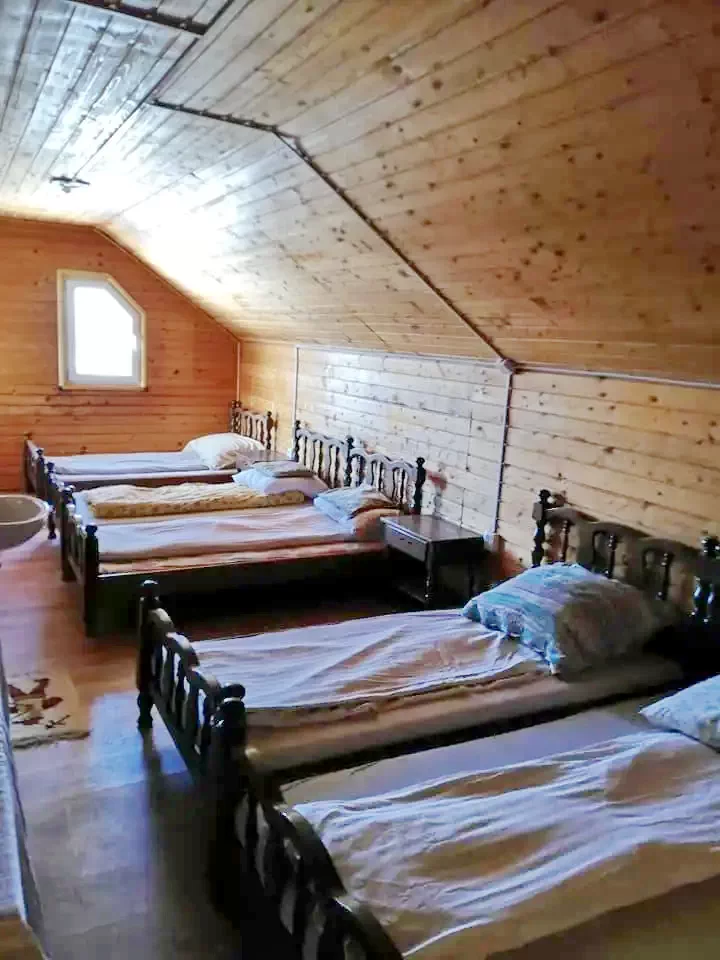 Comandău Cazare | Motel (K0124-21) Imaginea poate fi supusă drepturilor de autor. Se recomandă contactarea titularului drepturilor.