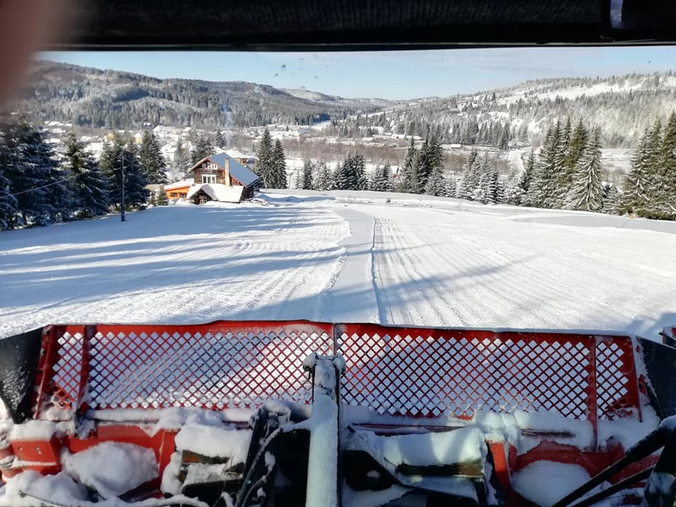 Comandău Cazare | Motel (K0124-26) Imaginea poate fi supusă drepturilor de autor. Se recomandă contactarea titularului drepturilor.