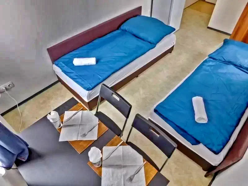 Győr Szállás | Apartmanház (K1080-6) A kép szerzői jogvédelem alatt állhat. Javasolt a kapcsolatfelvétel a jog tulajdonossal.