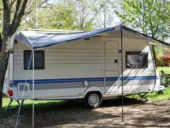 Kiskunmajsa Szállás | Villa (K0782-9) A kép szerzői jogvédelem alatt állhat. Javasolt a kapcsolatfelvétel a jog tulajdonossal.