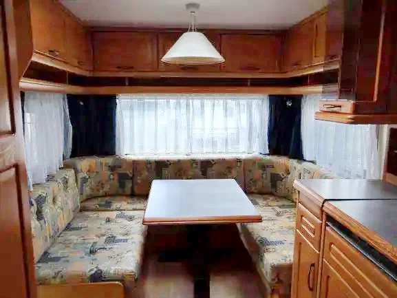  Cazare | Vilă (K0782-11) Imaginea poate fi supusă drepturilor de autor. Se recomandă contactarea titularului drepturilor.