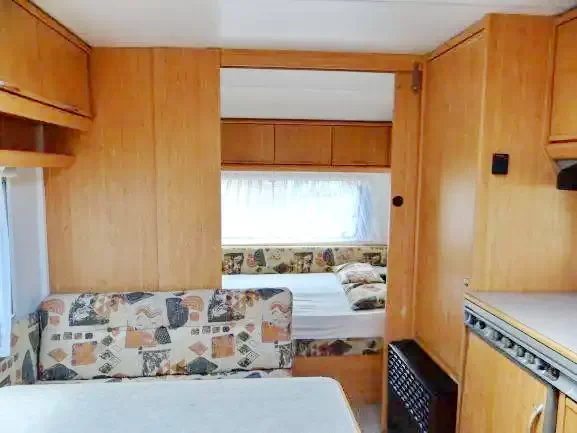  Cazare | Vilă (K0782-12) Imaginea poate fi supusă drepturilor de autor. Se recomandă contactarea titularului drepturilor.