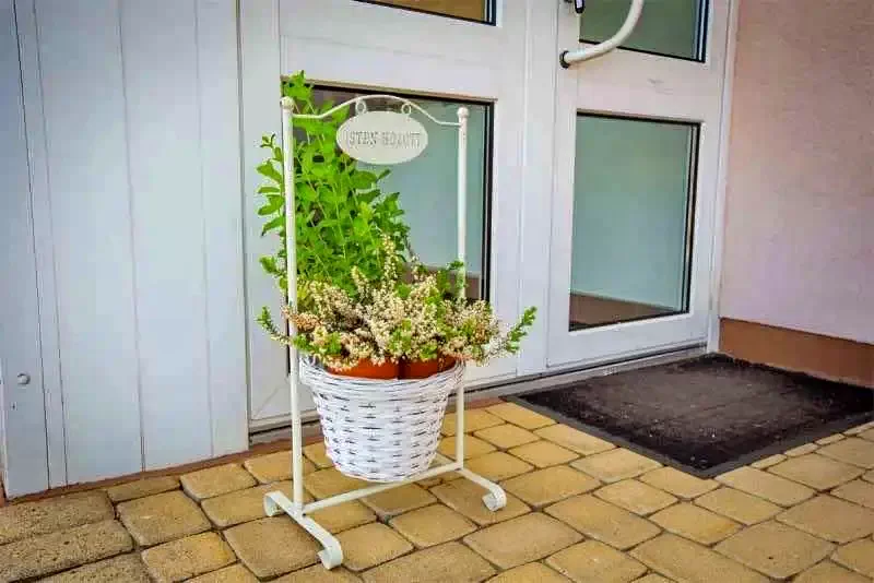 Hajdúszoboszló Szállás | Bungalow (K1046-6) A kép szerzői jogvédelem alatt állhat. Javasolt a kapcsolatfelvétel a jog tulajdonossal.