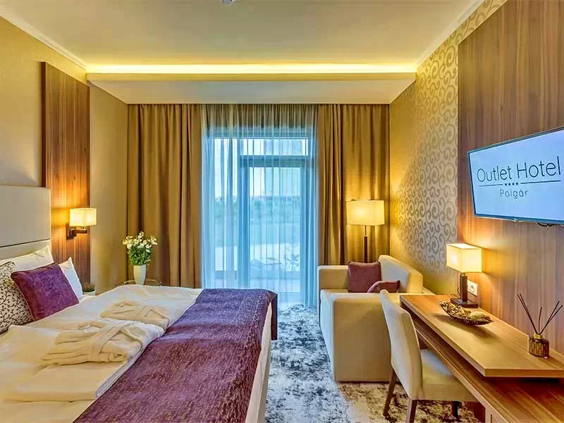  Cazare | Hotel**** (K1013-13) Imaginea poate fi supusă drepturilor de autor. Se recomandă contactarea titularului drepturilor.