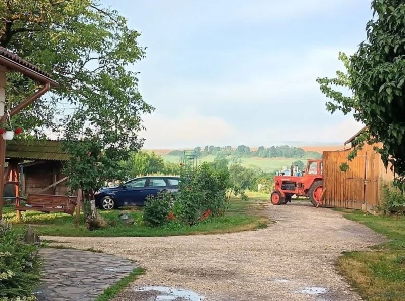 Szállás Cernat - Pensiune Enikő** | Csernáton - Enikő Vendégház**. A kép szerzői jogvédelem alatt állhat. Javasolt a kapcsolatfelvétel a jog tulajdonossal.