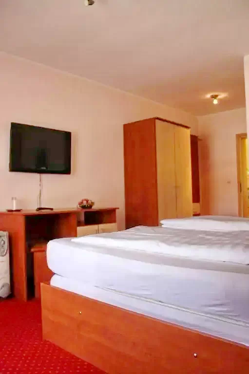 Herkulesfürdő Szállás | Motel (K0883-20) A kép szerzői jogvédelem alatt állhat. Javasolt a kapcsolatfelvétel a jog tulajdonossal.