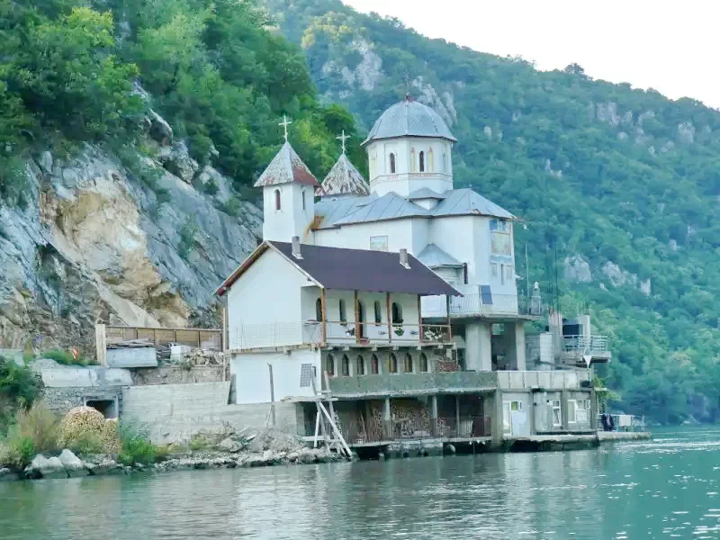 Băile Herculane Cazare | Motel (K0883-37) Imaginea poate fi supusă drepturilor de autor. Se recomandă contactarea titularului drepturilor.