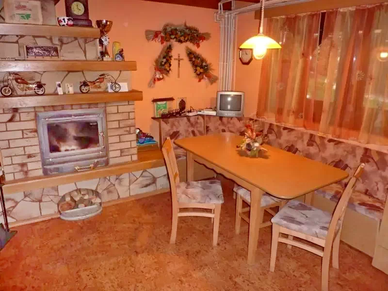 Harghita-Băi Cazare | Sat de vacanță (K0273-3) Imaginea poate fi supusă drepturilor de autor. Se recomandă contactarea titularului drepturilor.