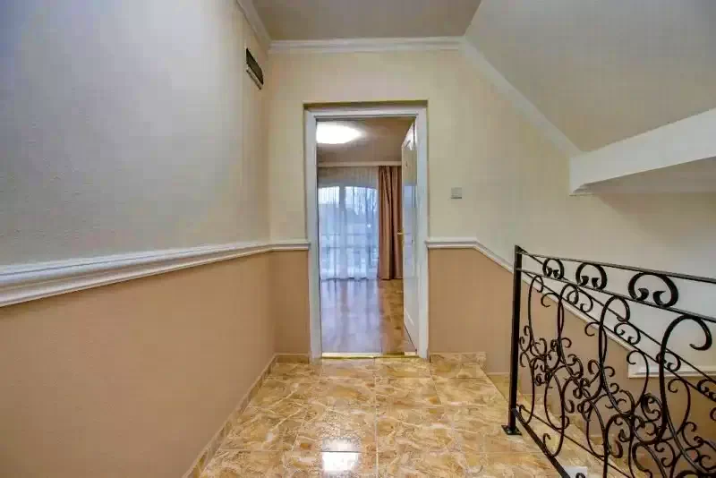  Cazare | Motel (K0770-2) Imaginea poate fi supusă drepturilor de autor. Se recomandă contactarea titularului drepturilor.