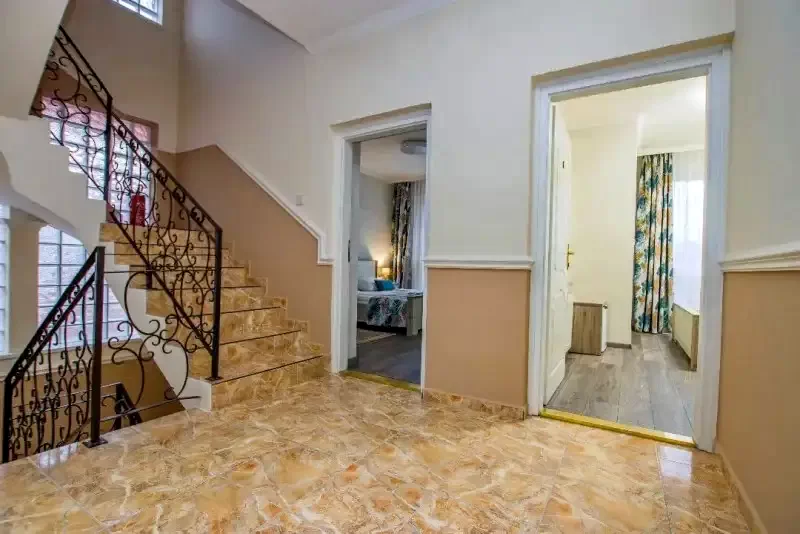  Cazare | Motel (K0770-3) Imaginea poate fi supusă drepturilor de autor. Se recomandă contactarea titularului drepturilor.