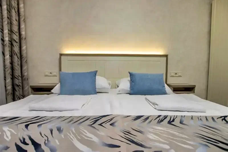  Cazare | Motel (K0770-14) Imaginea poate fi supusă drepturilor de autor. Se recomandă contactarea titularului drepturilor.