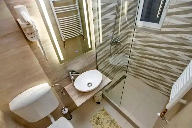  Cazare | Motel (K0770-17) Imaginea poate fi supusă drepturilor de autor. Se recomandă contactarea titularului drepturilor.