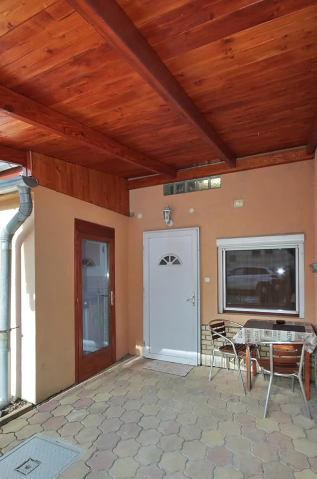 Jula Cazare | Bungalow (K0478-1) Imaginea poate fi supusă drepturilor de autor. Se recomandă contactarea titularului drepturilor.