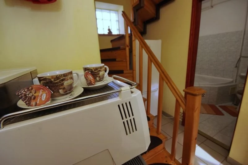 Jula Cazare | Sat de vacanță (K0010-8) Imaginea poate fi supusă drepturilor de autor. Se recomandă contactarea titularului drepturilor.