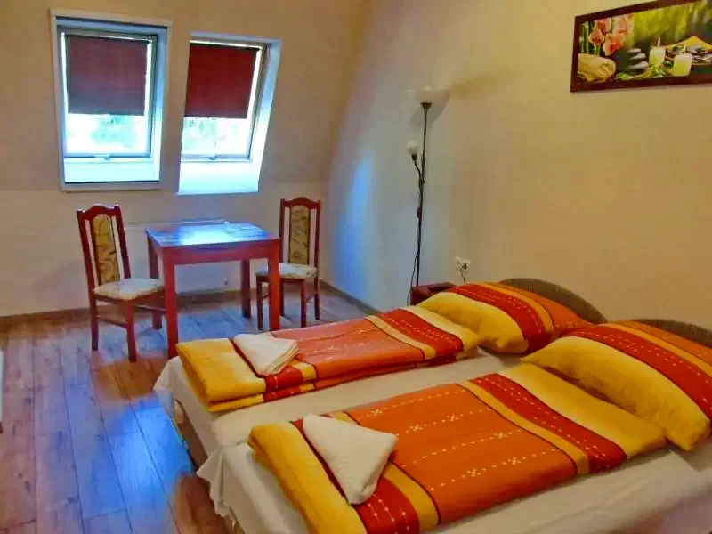 Bogács Szállás | Bungalow (K1054-4) A kép szerzői jogvédelem alatt állhat. Javasolt a kapcsolatfelvétel a jog tulajdonossal.