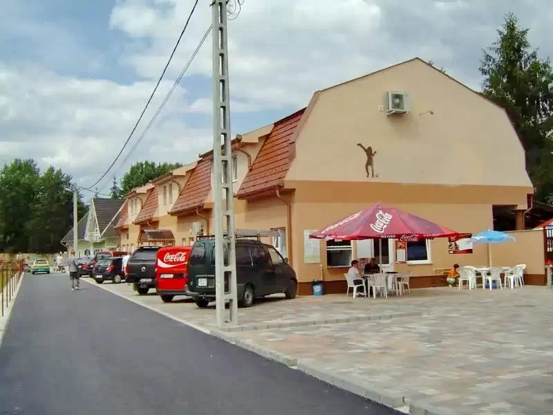 Bogács Szállás | Bungalow (K1054-24) A kép szerzői jogvédelem alatt állhat. Javasolt a kapcsolatfelvétel a jog tulajdonossal.