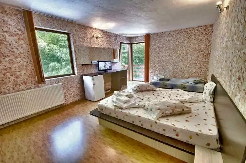 Herkulesfürdő Szállás | Motel (K0894-3) A kép szerzői jogvédelem alatt állhat. Javasolt a kapcsolatfelvétel a jog tulajdonossal.