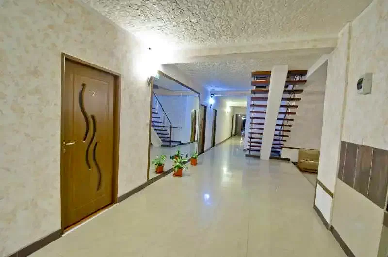 Băile Herculane Cazare | Motel (K0894-5) Imaginea poate fi supusă drepturilor de autor. Se recomandă contactarea titularului drepturilor.